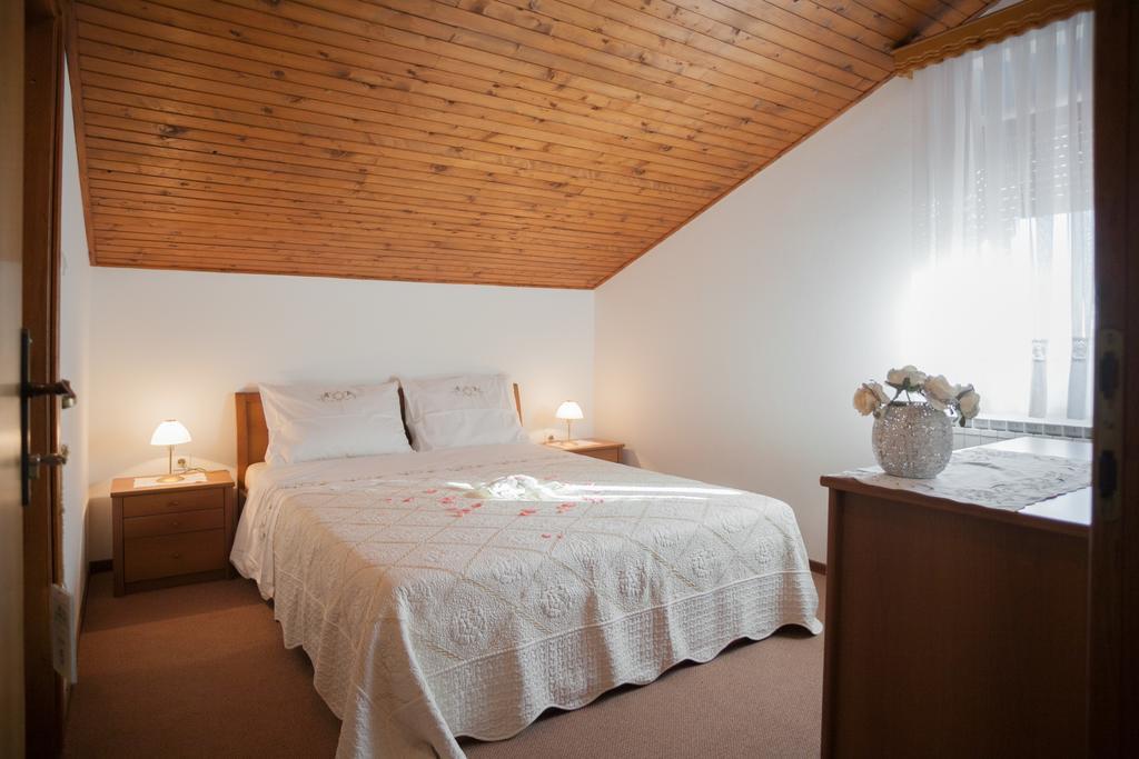 Janezinovi House Guest House Ratecevo Brdo Ngoại thất bức ảnh