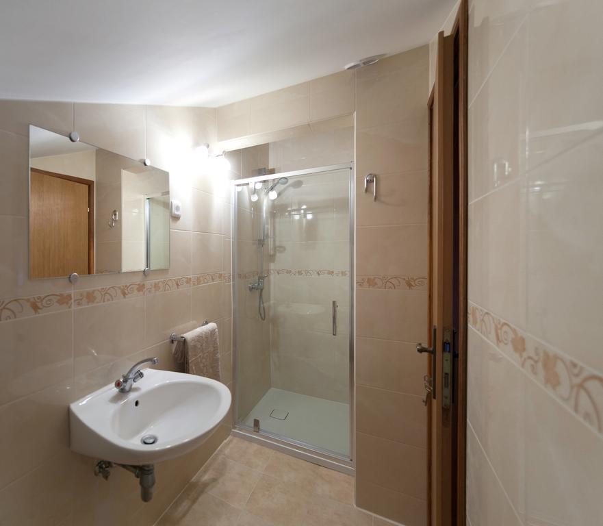 Janezinovi House Guest House Ratecevo Brdo Ngoại thất bức ảnh